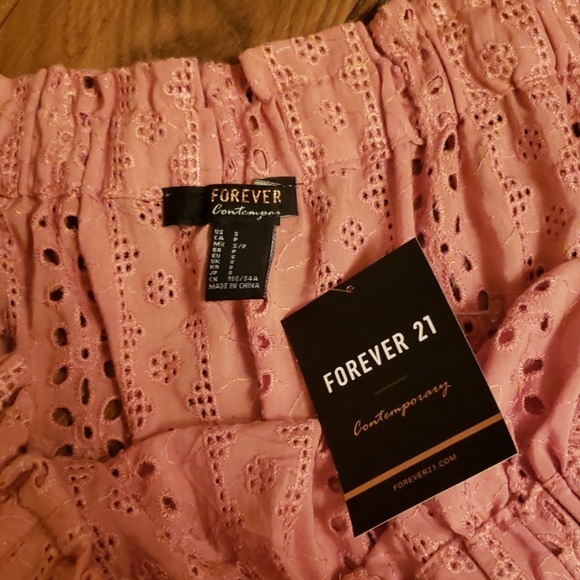 Blush Eyelet Off The Shoulder Top - Picture 5 of 7